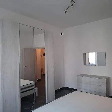 Ada Negri House - Entire Apartament